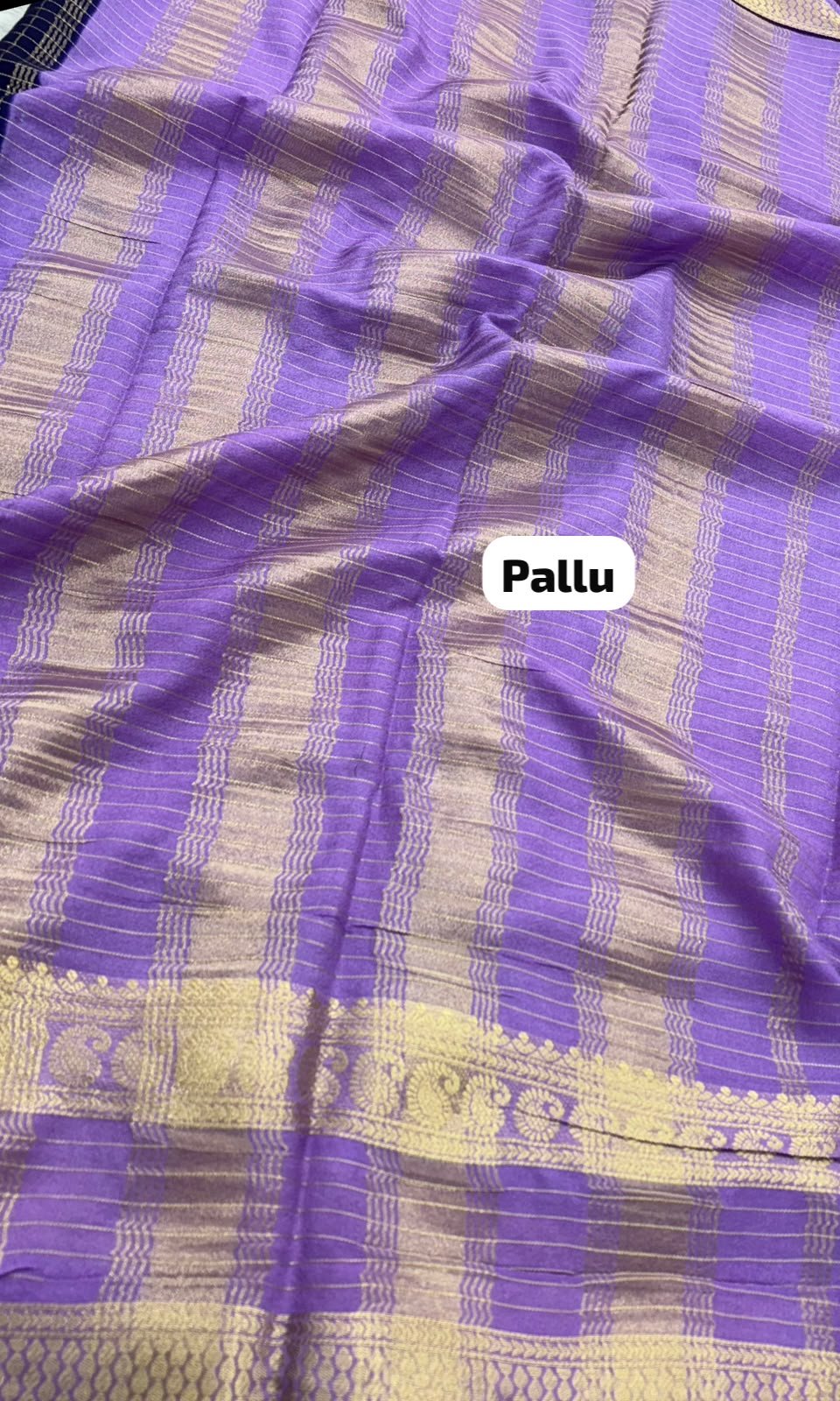 Crepe silk saree checkered pattern - Image 2