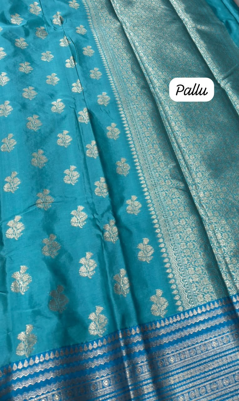 Blue Silk Saree - Image 3