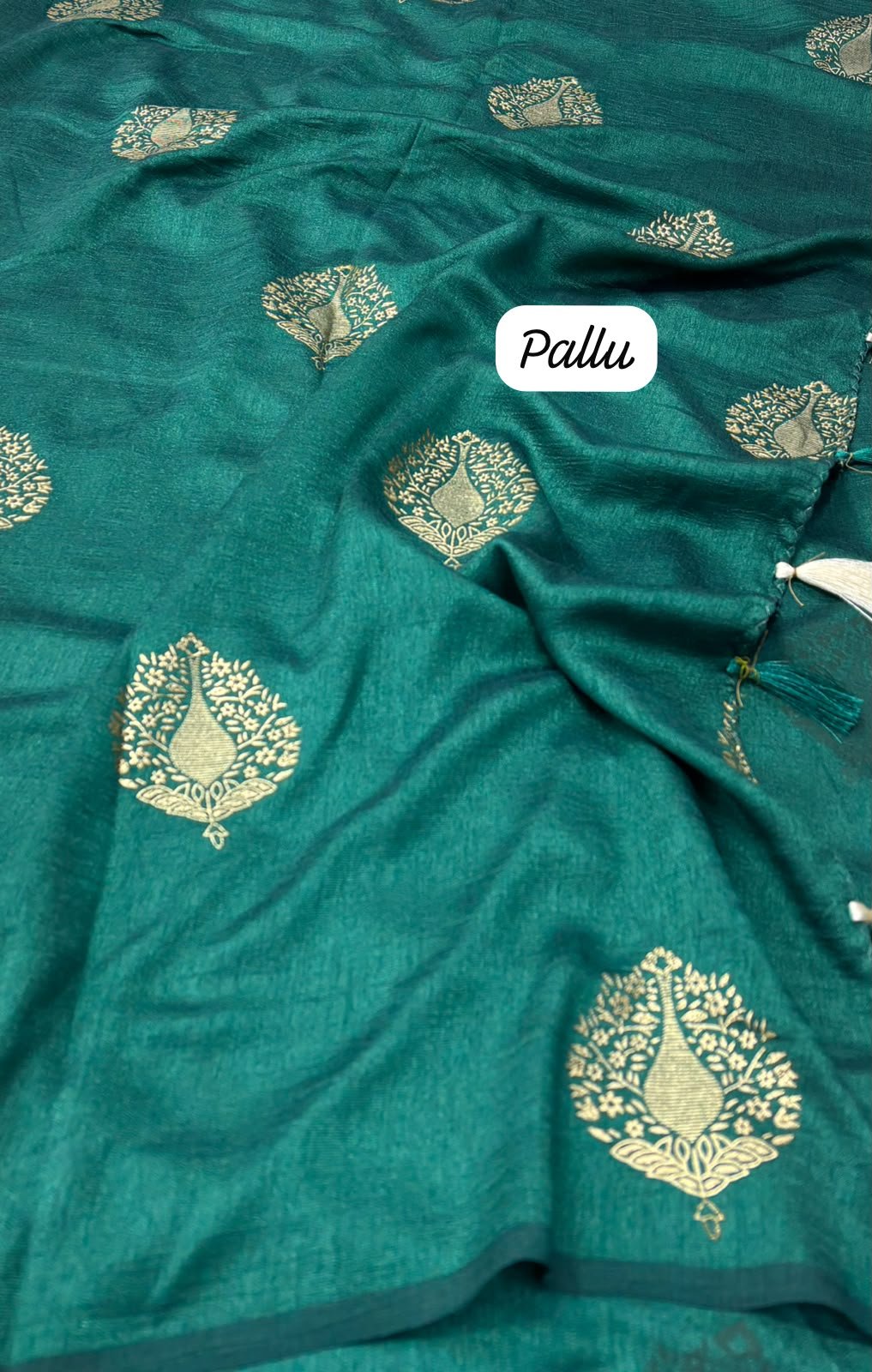 Vichitra Silk Saree - Image 2