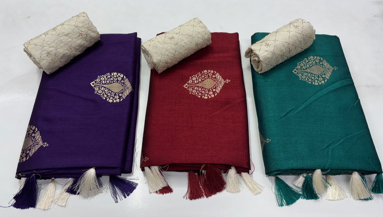 Vichitra Silk Saree - Image 4